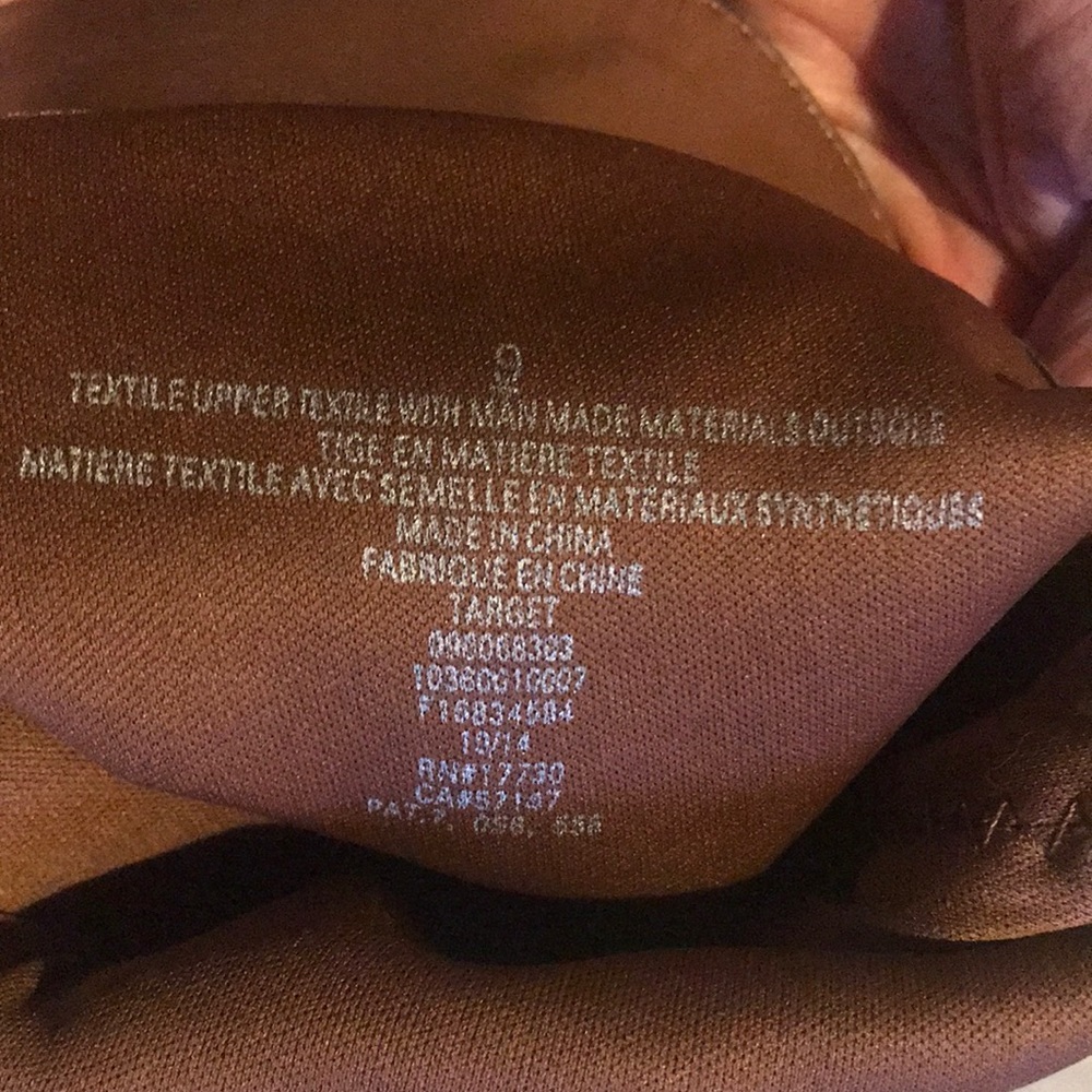 Shoes - Picture 6 of 9